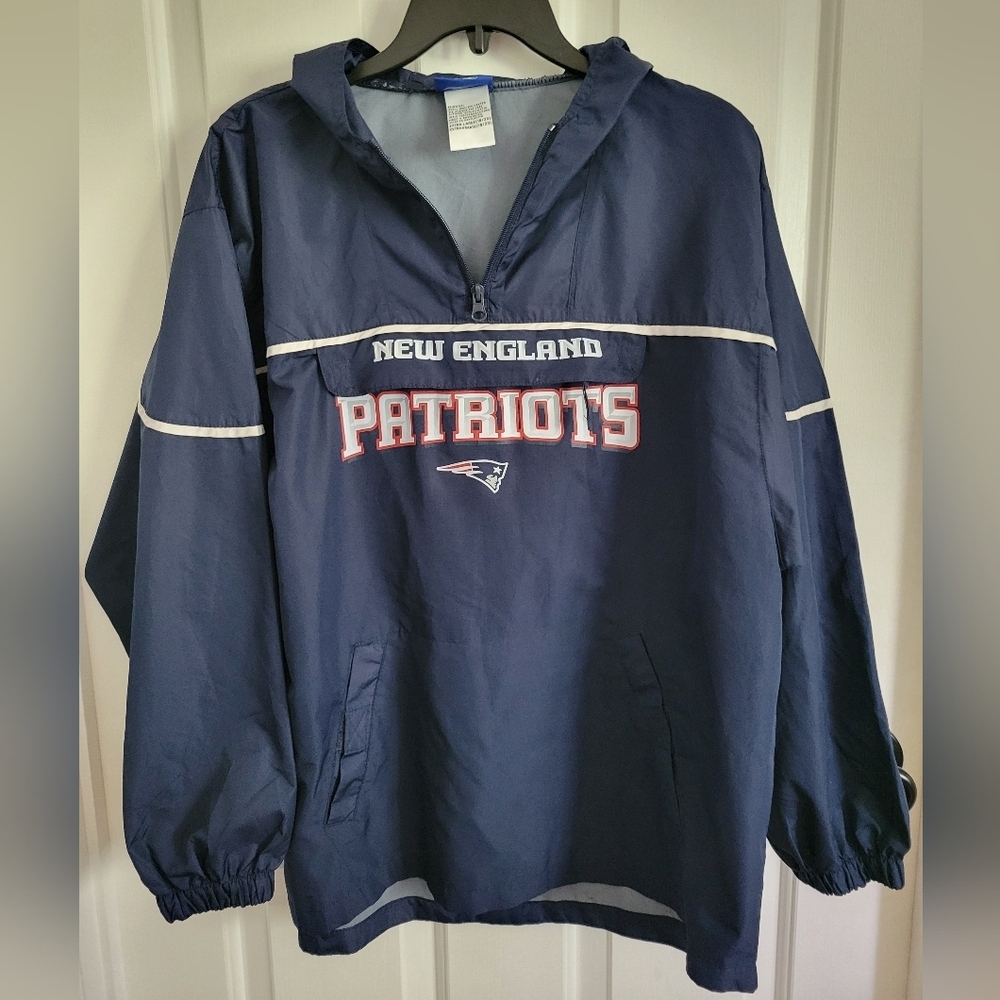 NFL New England Patriots Football Boys Pullover Zip Windbreaker Size XL (18/20)